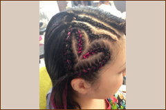 ハート型の編み込みコーンロウ